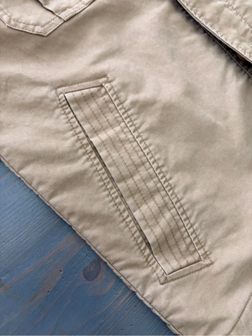 Timberland men’s military/field-style jacket in tan/khaki, size Small.